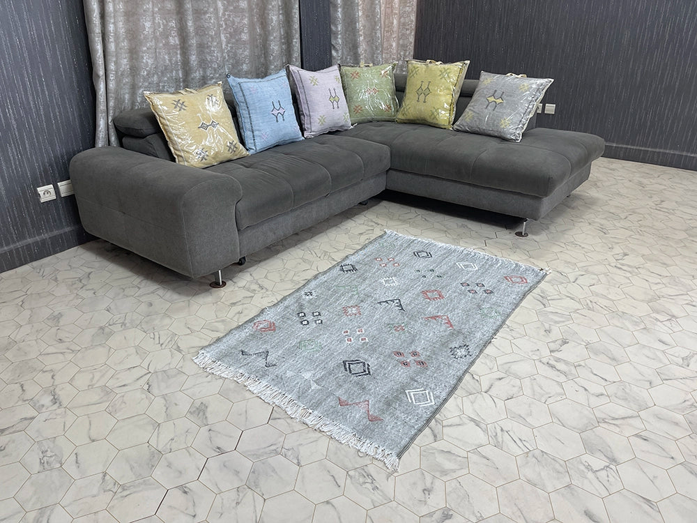 Misty Oasis - 3x5ft  Natural Cactus Silk Rug