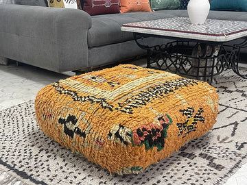 Cantaloupe Court - Kilim Pouf