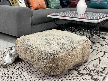 Coconut Cream - Kilim Pouf