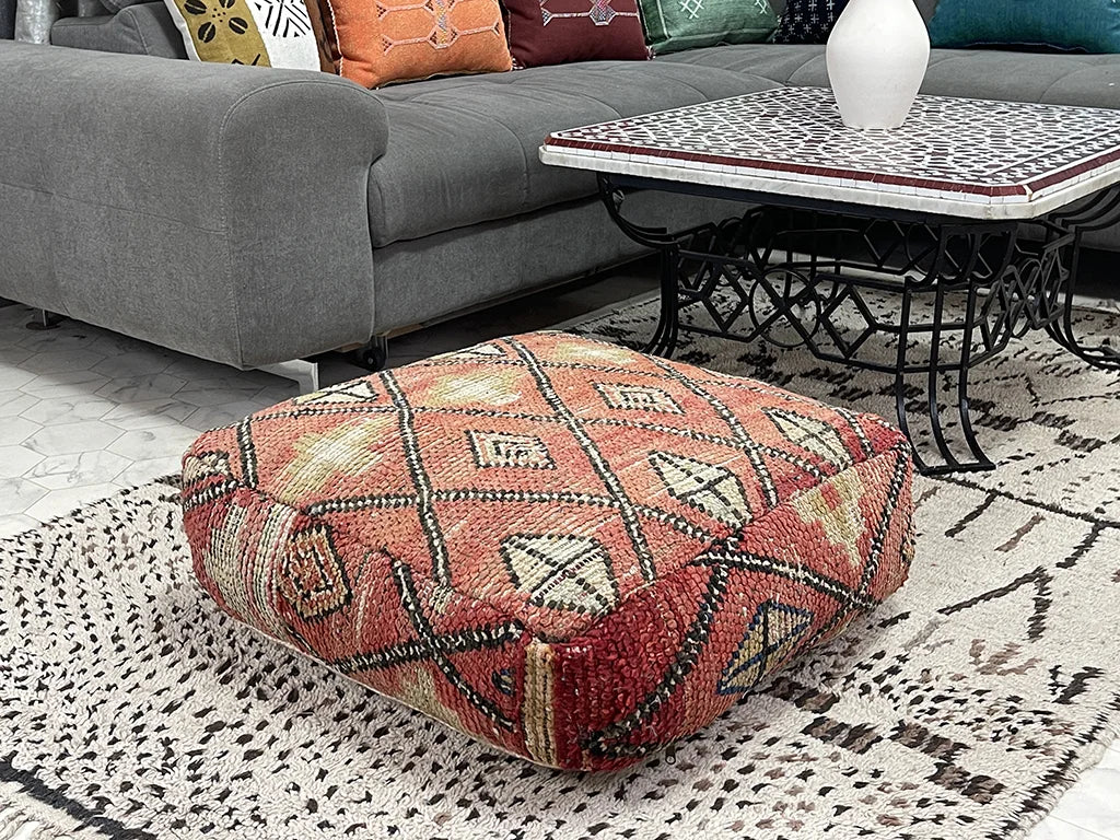 Taisi-Hira - Kilim Pouf