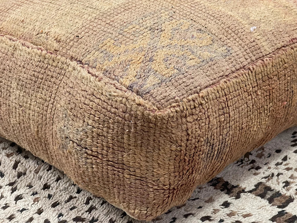 Marketwood - Kilim Pouf