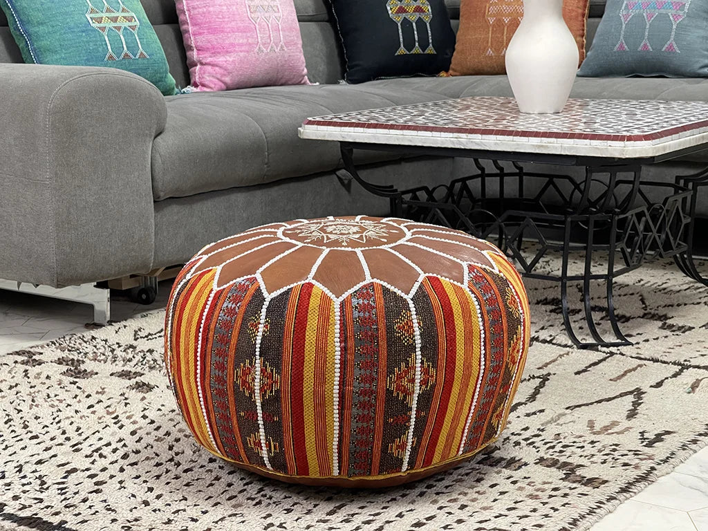 Gingerbread Glamour - Pouf