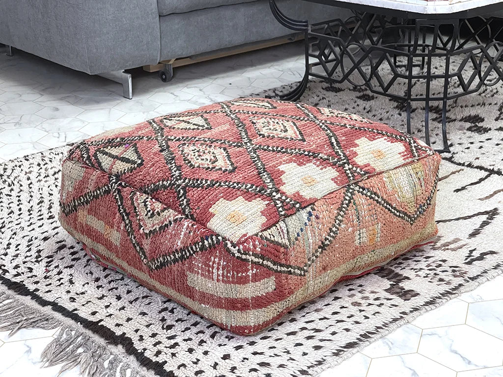 Atlas Summit - Kilim Pouf