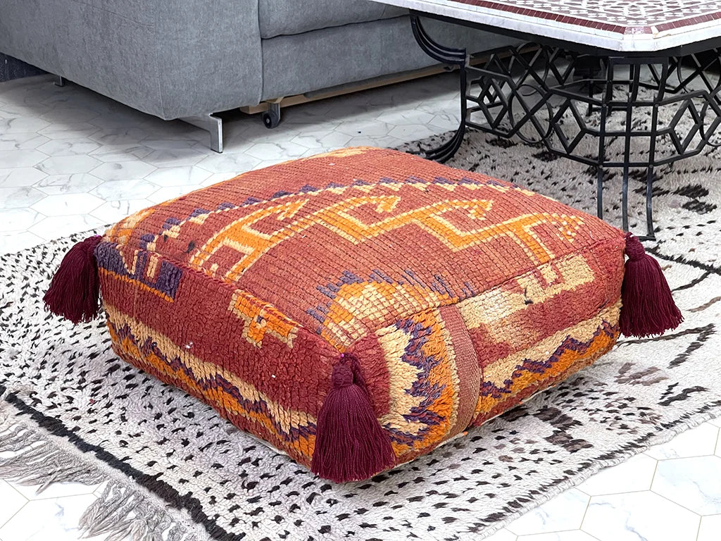 Gueliz Boulevard - Kilim Pouf