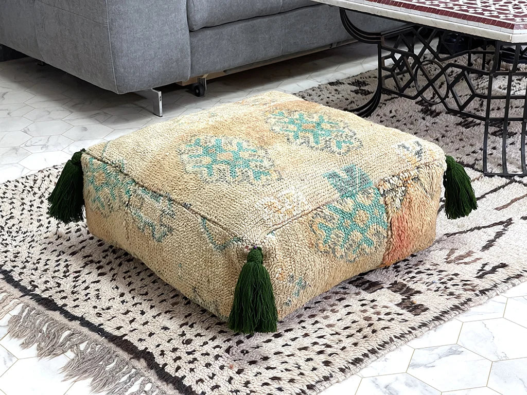 Arabian Adventure - Kilim Pouf