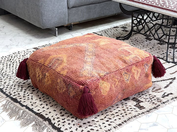 Rosewood Charm - Kilim pouf