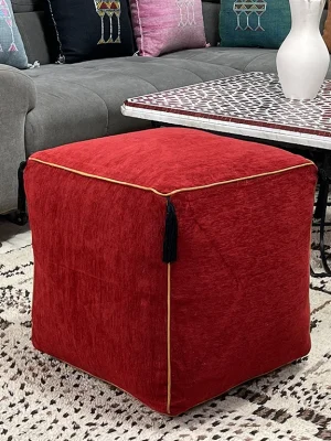 Red moroccan pouf 4