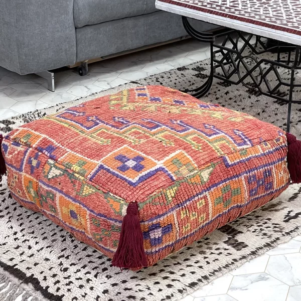 Experience Earthy Elegance with the Mossy Jungle Kilim Pouf