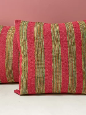 Crimson Sun Pillow: A Warm and Vibrant Decorative Accent for Your Home