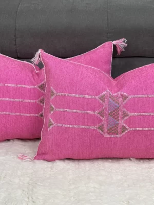 Blush Bloom: The Delicate and Charming Cactus Silk Pillow for Your Home