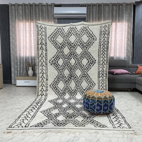 Maghreb Monochrome moroccan rug