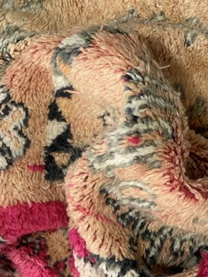 Taza Treasures moroccan rugs2