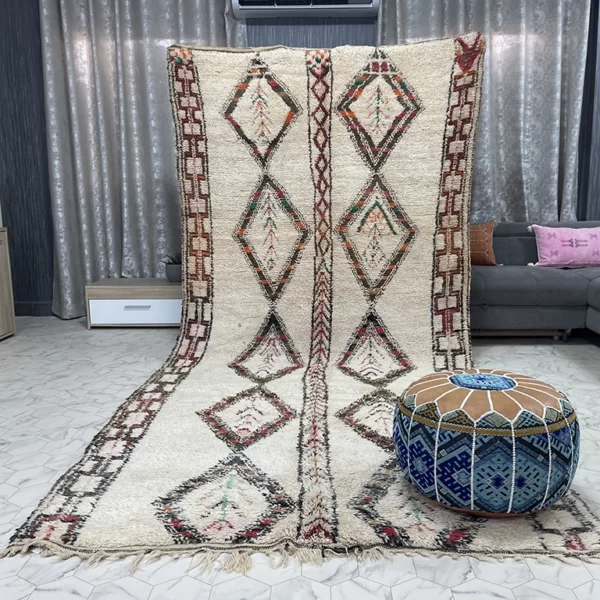 Aghilas Tazwit moroccan rugs